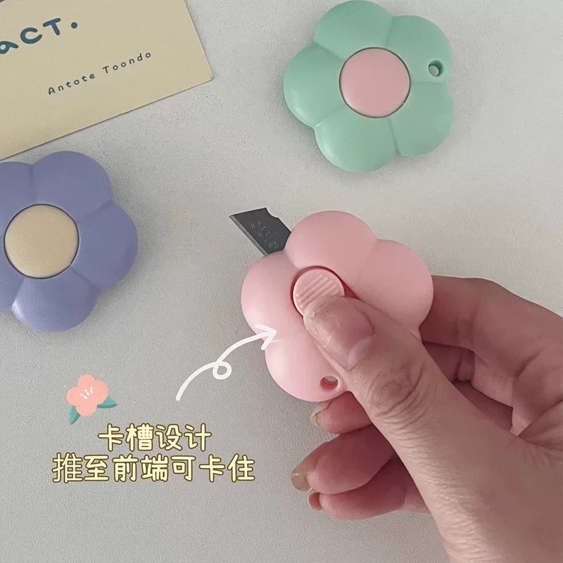 Cute Flower Art Utility Knife  - Art Craft Stationery のレビューと価格